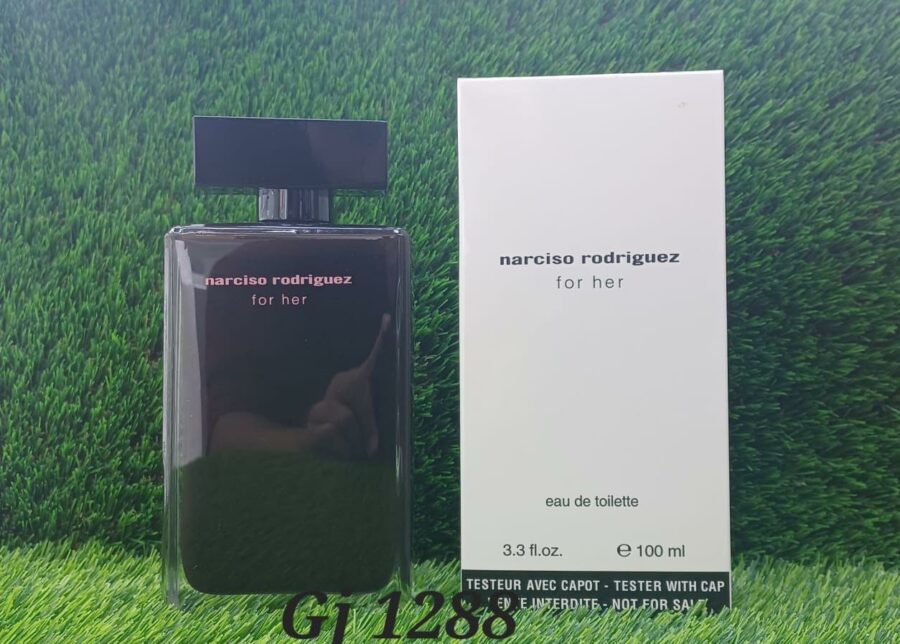 Narciso Rodriguez- for her